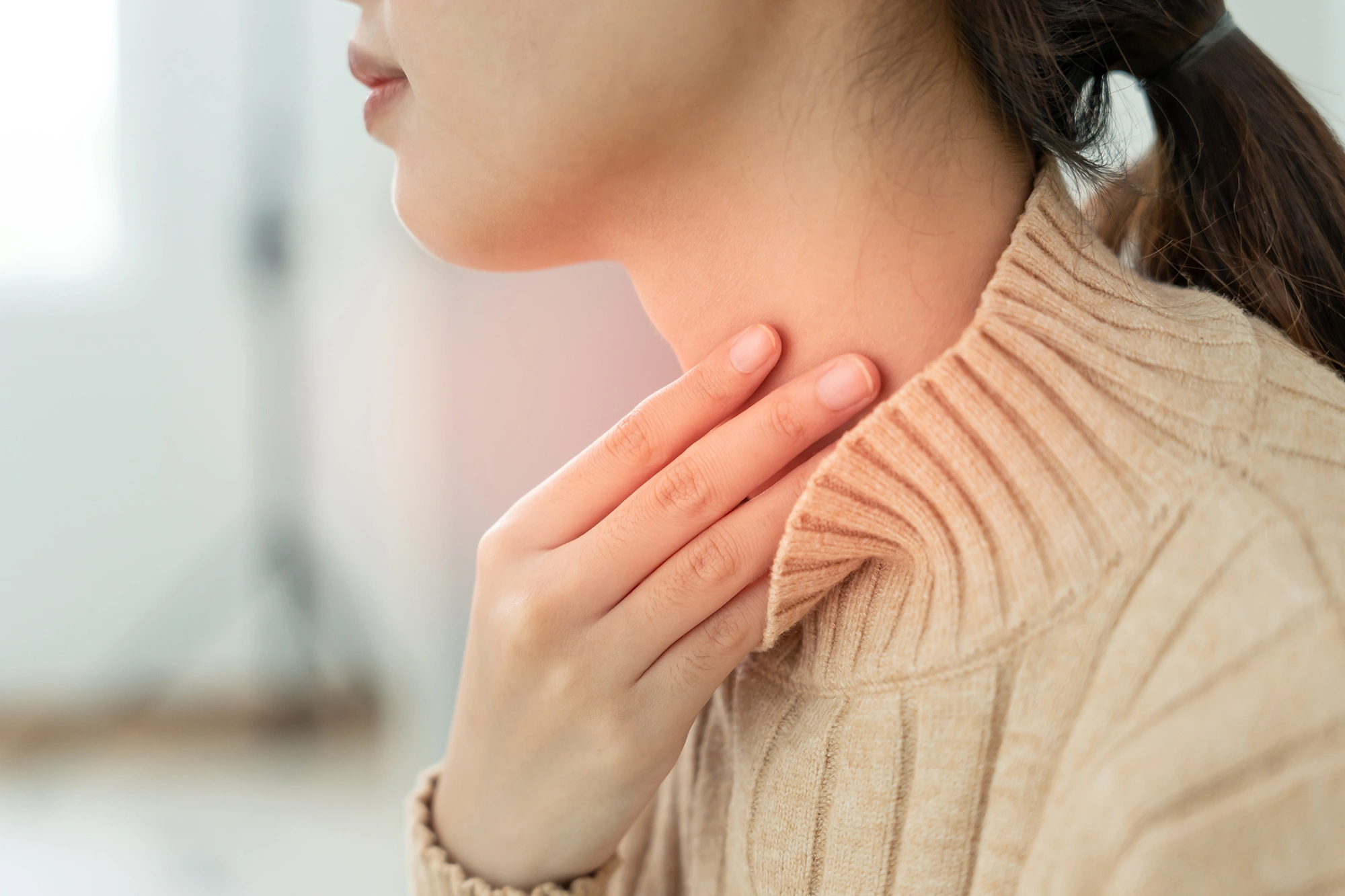 The thyroid may be small, but it plays a central role in controlling the body’s metabolism. So when thyroid disorders surface, the effects can extend well beyond hormone levels and begin to impact overall well-being. It is therefore important to seek appropriate treatment when issues involving this vital gland occur.